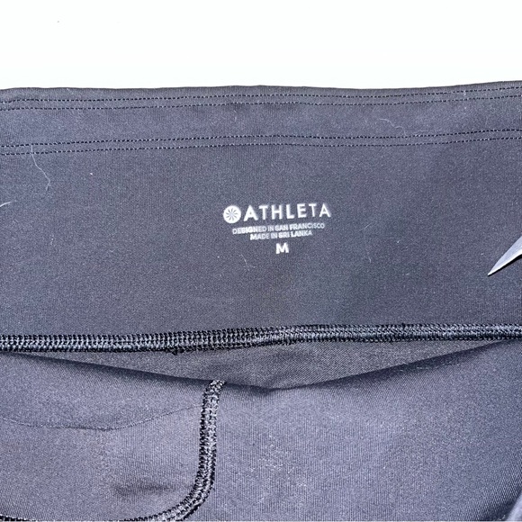 Athleta HR Bike Shorts - Picture 4 of 13